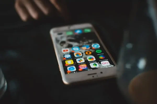 Mobile DualMedia App